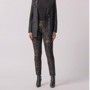 Joseph Ribkoff reptile print skinny pants pull on size 4